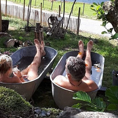 Fyll badekaret i utromet
